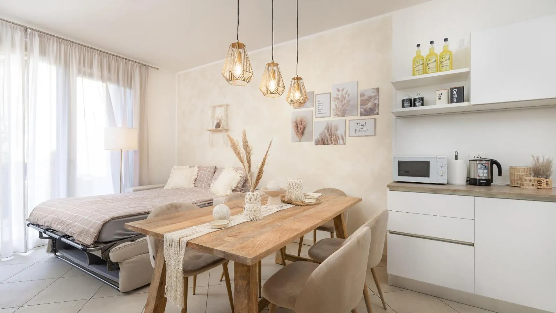 Lorry Living Luxury, Bohemian Apartment Cavaion Veronese